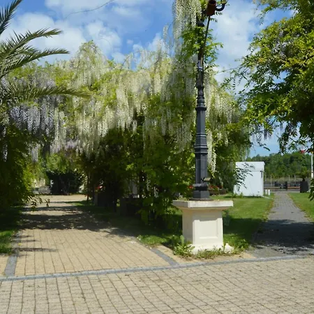 Camping Warszawa Campsite